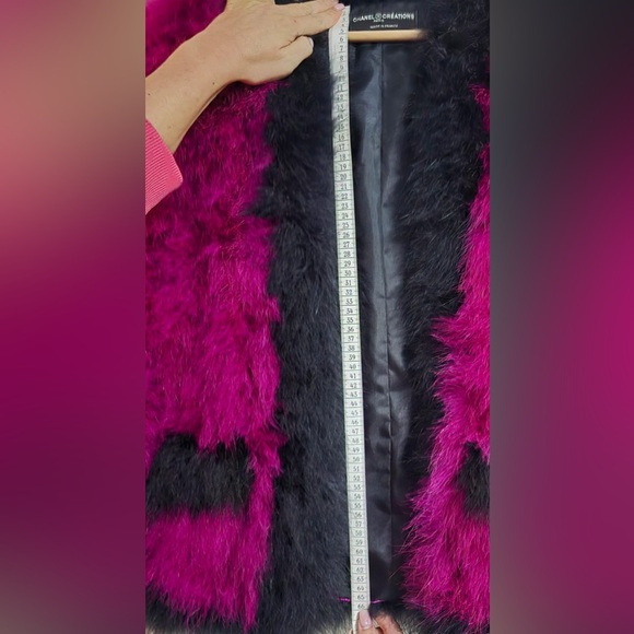 Chanel Vintage Ostrich Jacket Sz 38 - Picture 5 of 9